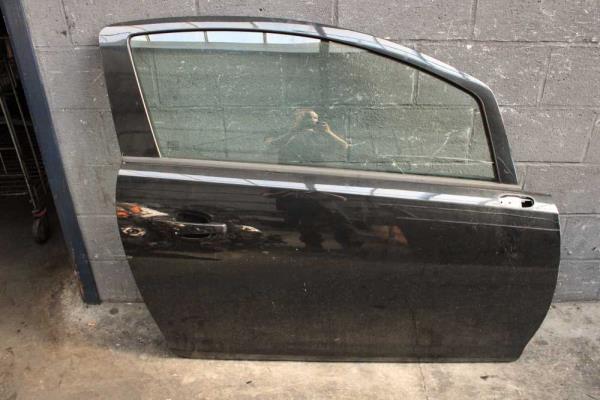 PORTE AVANT DROIT OPEL CORSA D  - Vue 2